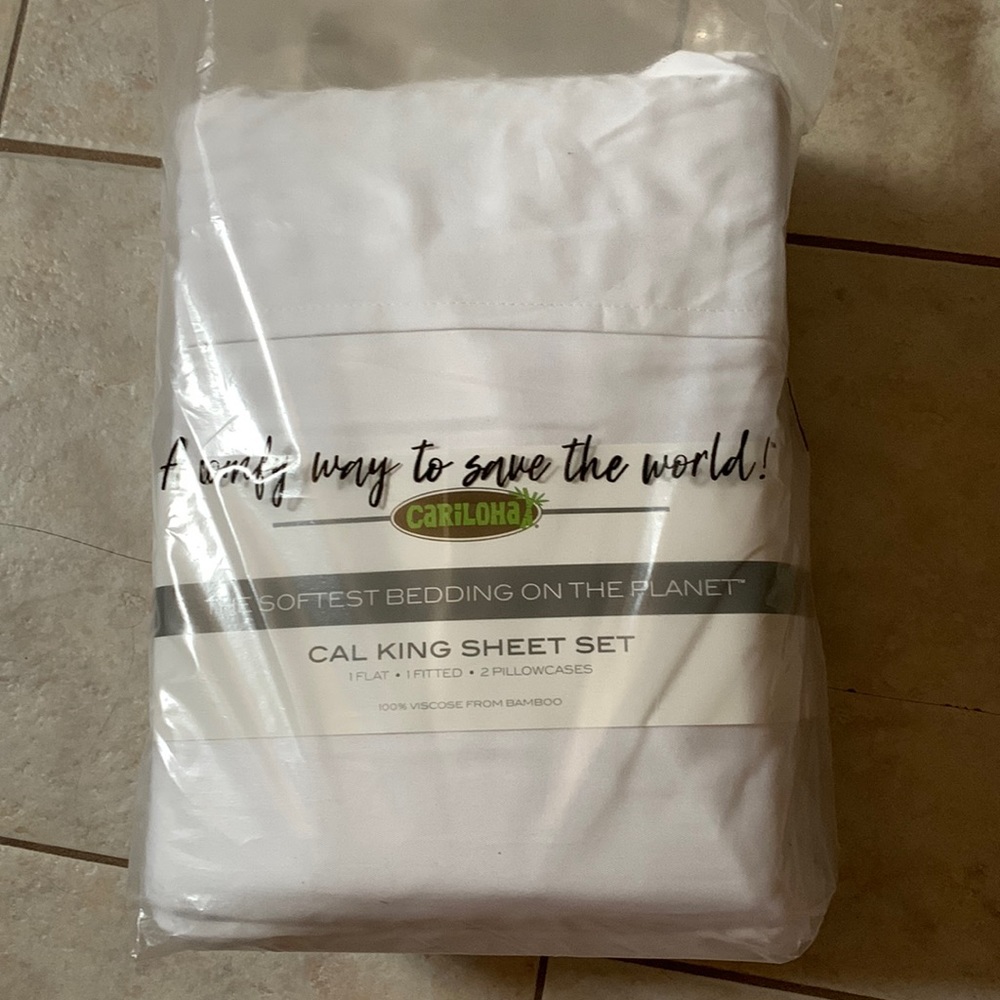 Cariloha Cal King Sheet Set - White - Unopened